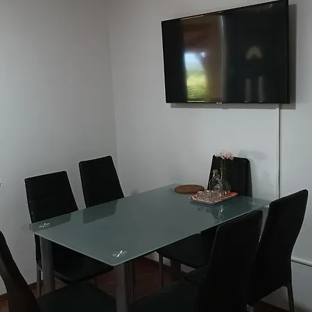 Barackos Lägenhet *